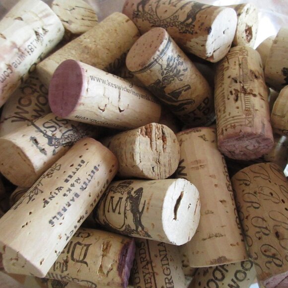 Solid Natural Wine Corks Variety Brands Used for Crafting Wedding 100 Lot Bags - Picture 1 of 5